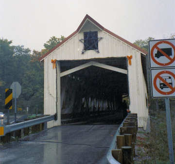 Mechanicsville Road Bridge. Photo by N & C Knapp, October, 2005